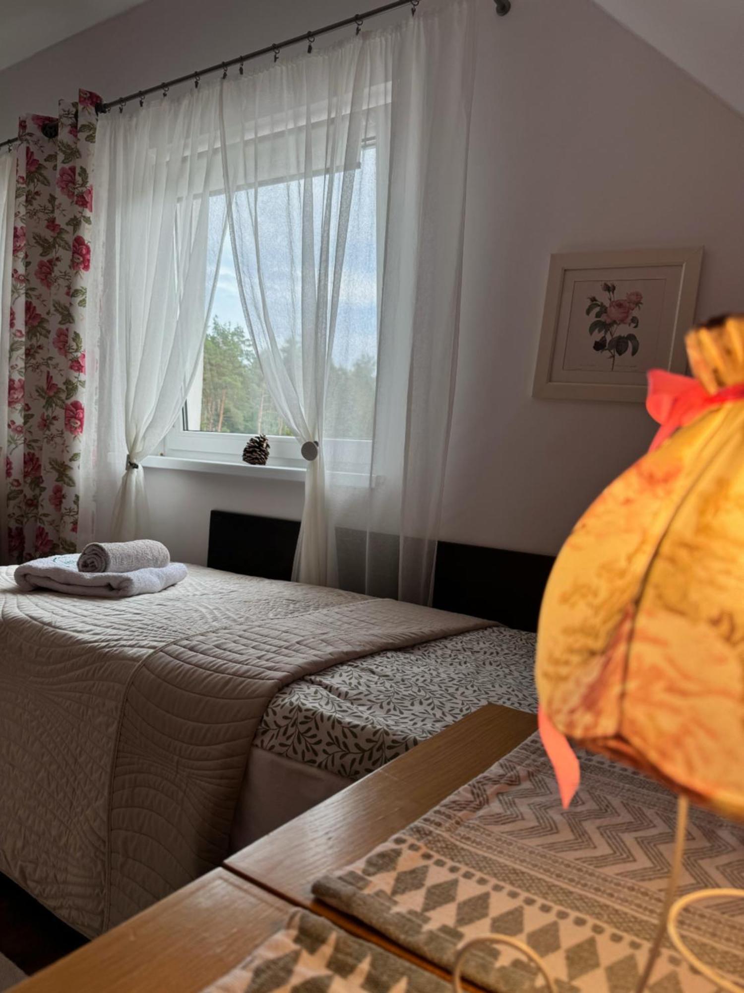 Pokoje Goscinne Przylesie Łobez 外观 照片